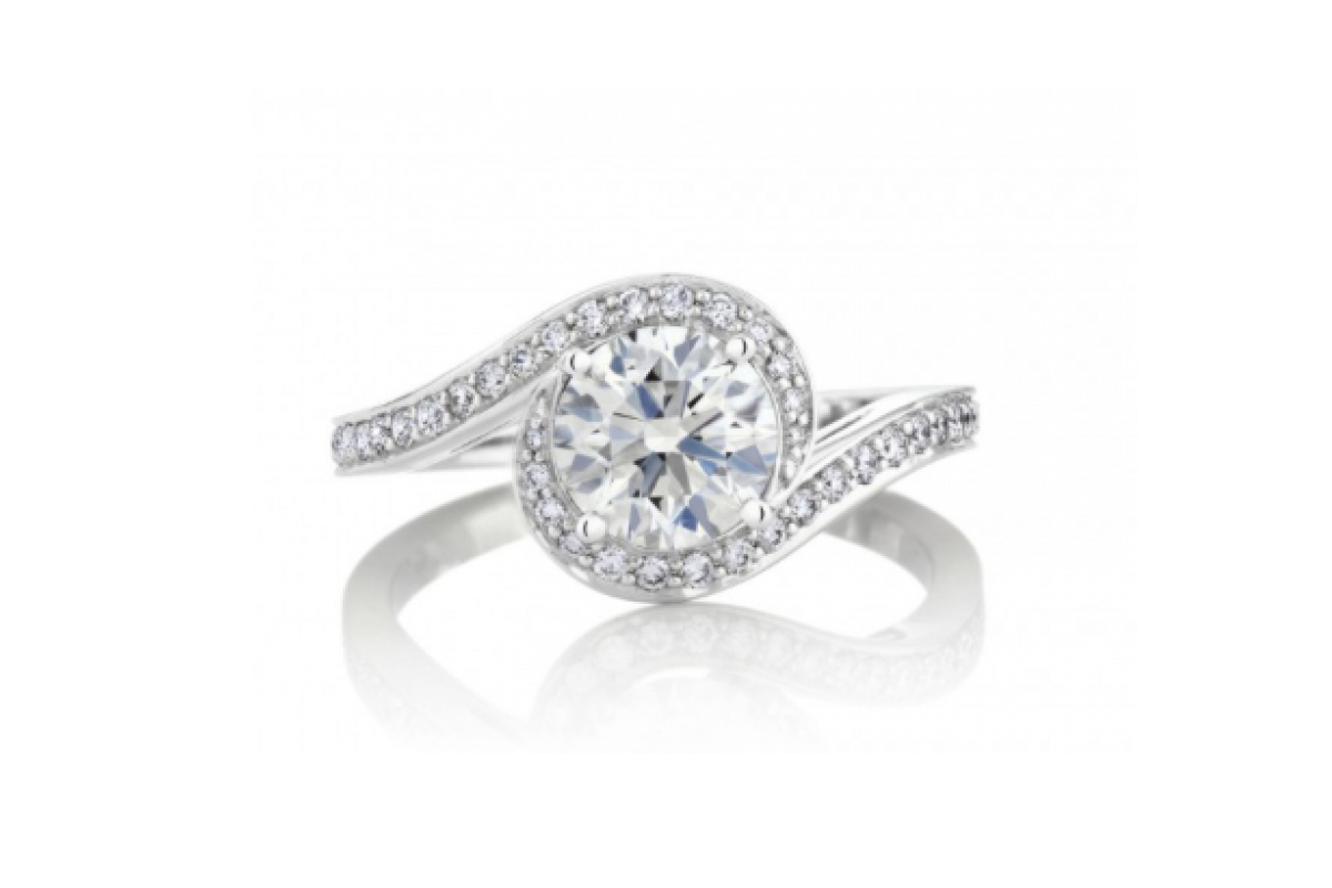 Top 10 of the best diamond engagement rings of the season