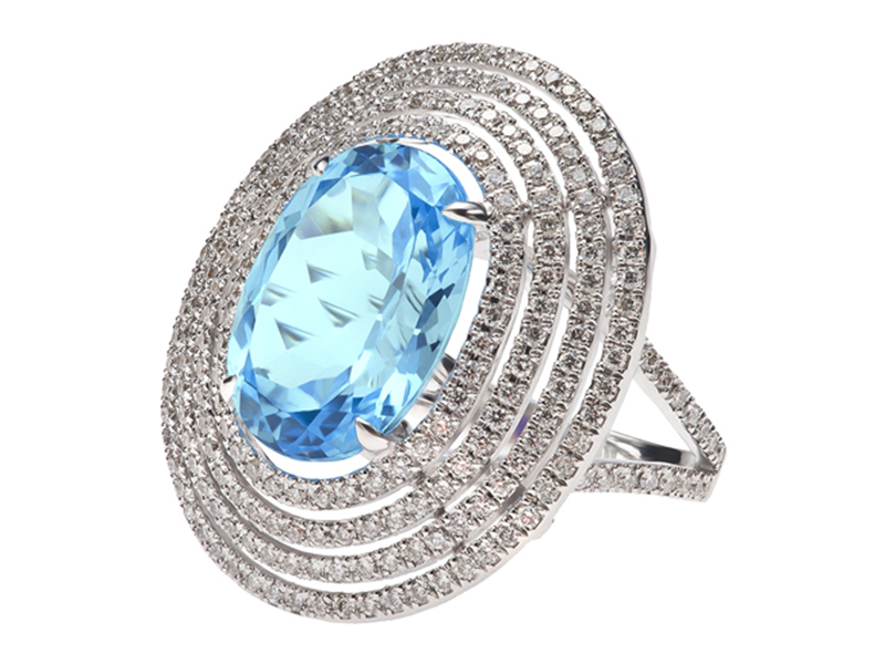 3- Etername: Bague Soleil A Blue topaz stone is often associated with courage, favoring loyalty, friendship sweetness and integrity, a blue topaz calms mental anxiety. Described as the sun-shape ring, the central stone is surrounded by four oval rows of diamonds.