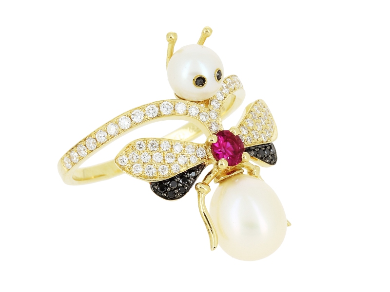 Yvonne Leon Bee Ring set on yellow gold with black and white diamonds, a ruby heart and two white pearls