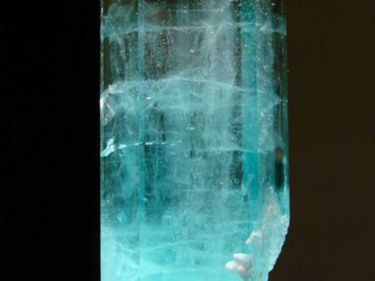 Aquamarine Healing and Properties