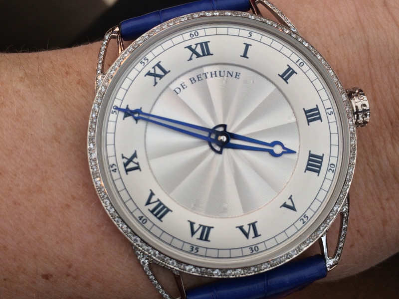 3- De Bethune did a wonderful job with the DB25 Snow-white re-working on thinner horns and a snowfall setting on the bezel.