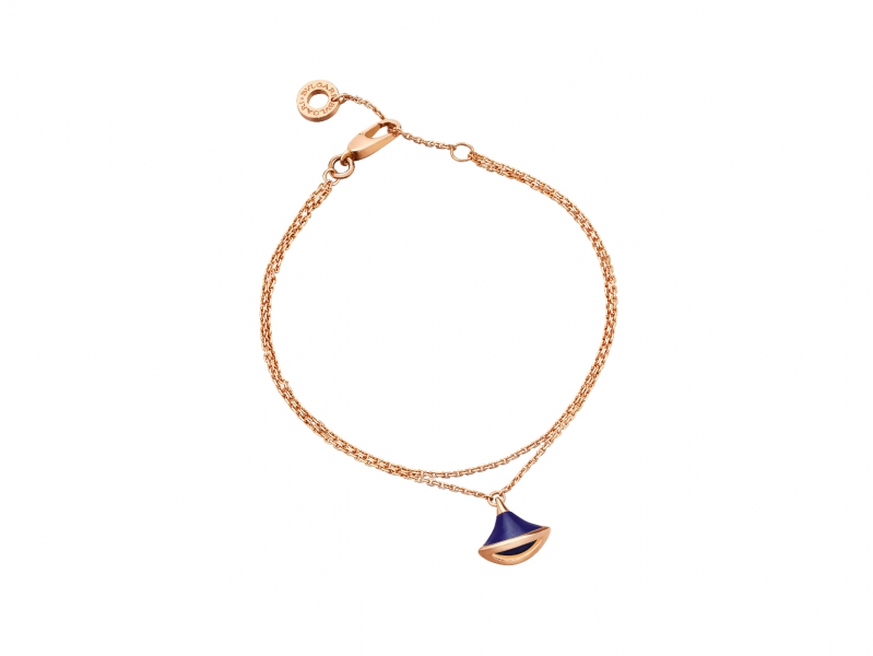 Bvlgari diva's dream bracelet in rose gold with pendant set with laps lazuli