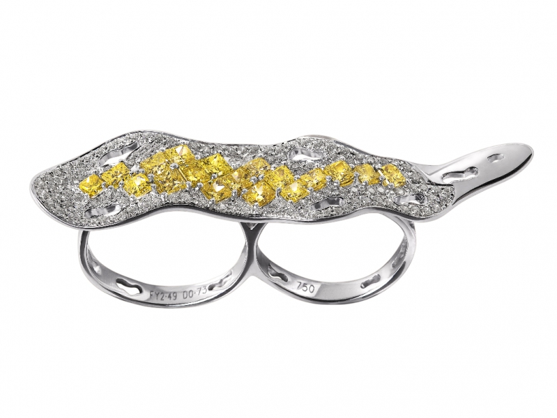 Marijoli Aya Collection - Double Ring set on white and yellow gold with white and yellow round diamonds. Total 118 round brilliants - 0.733ct Total 18 colored diamonds - 2.49ct - 11'230 Euros