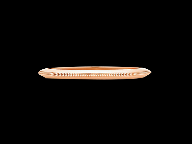 Tiffany and Co. - Milgrain Wedding Band 18k red gold wedding band with a milgrain edge and 2 mm wide. (~ 670 Euros)