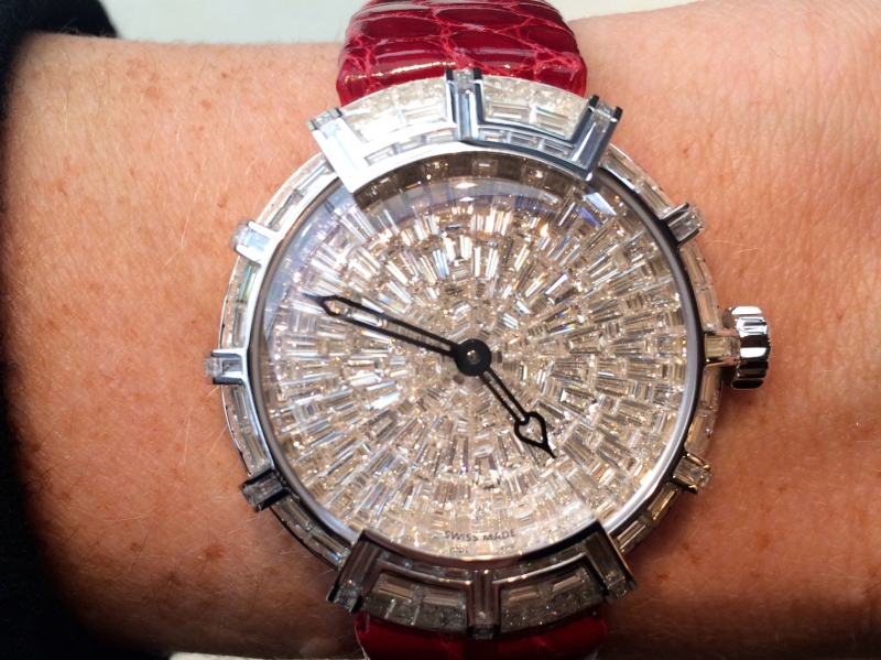 De Witt presented the unique Marie-Clotilde diamond timepiece with an inverted setting.