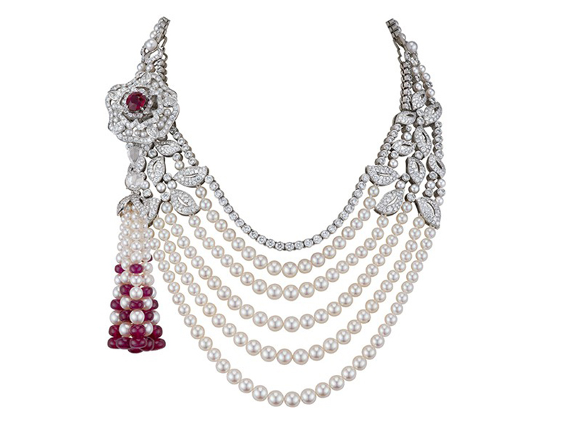 Garrard Pendant mounted on white gold with rubies, pearls and diamonds