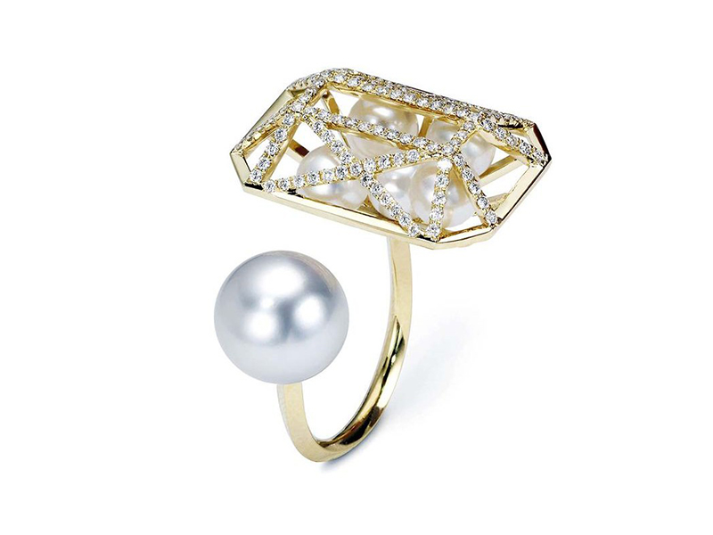 Melanie Georgacopoulos From Couture collection - Couture Emerald ring mounted on 18ct yellow gold with white diamonds 6-7mm white fresh water pearls and 12mm south sea pearl