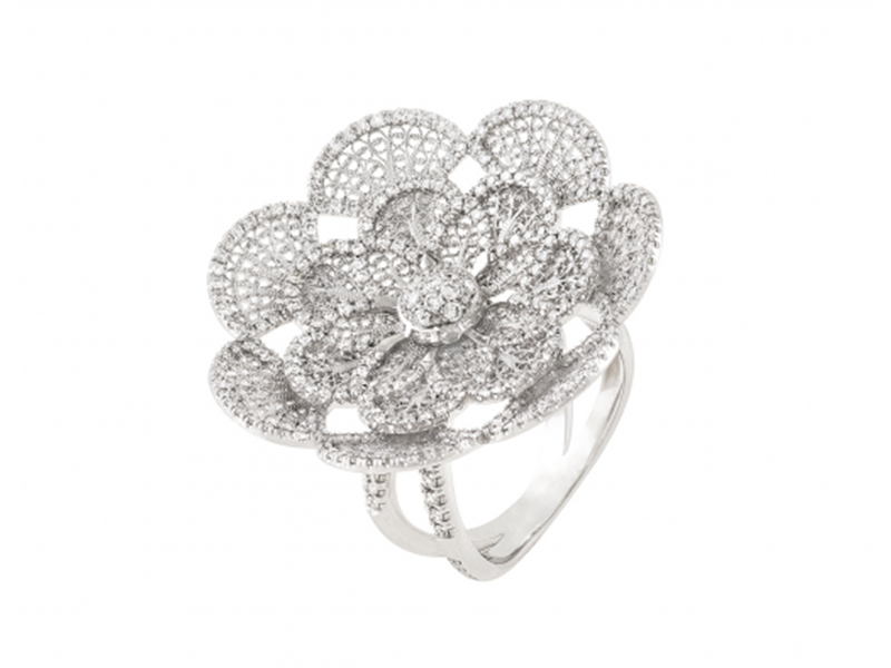 Eleuterio Ring blossom mounted on white gold with 297 diamonds is available at the Pop Up, CHF 9'350