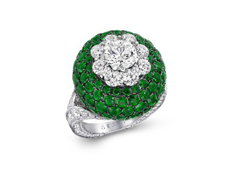 Graff From Halo collection - Emerald ring