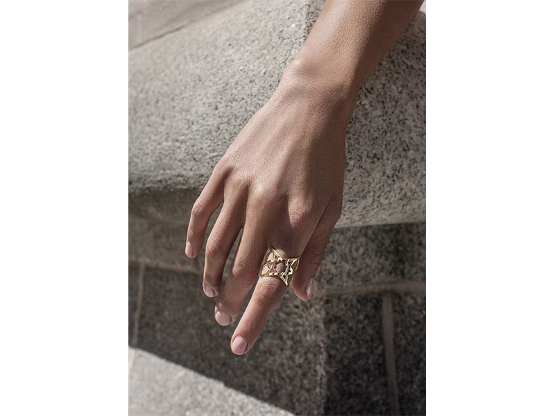 Ralph Masri From Arabesque Deco collection - Ring mounted on yellow gold