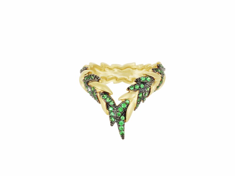 Yvonne Leon This ring mounted on yellow gold with tsavorites is available at the Pop Up - CHF 2'180