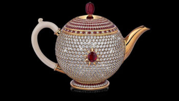 A magical T-rafreshment : the dazzling and most expensive Nirmal Sethia diamond tea-pot