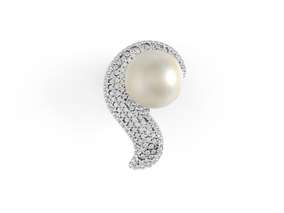 Pristine White diamond pearl earring