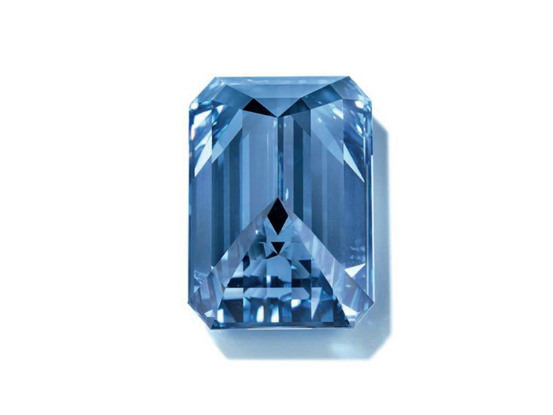 Oppenheimer Blue Diamond The world's largest blue diamond weighting 14,62 Carats. This extremely rare gem was sold for 57.54 Millions of Euros at the Christie's Geneva auction on May 18th of 2016.