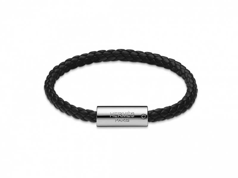 3- Hermes - Goliath Simple but efficient and available in a variety of colors. The Goliath Hermes bracelet is made of leather black swift calfskin with a Silver and palladium plated hardware. (~ 380 Euros)