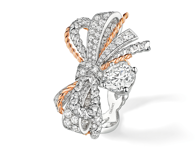 Chaumet Insolence ring mounted on rose and white gold with diamonds