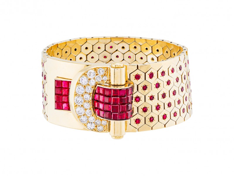 Van Cleef & Arpels (a) Ludo Hexagone bracelet, with Mystery Set rubies. Heritage collection, Collection 1937