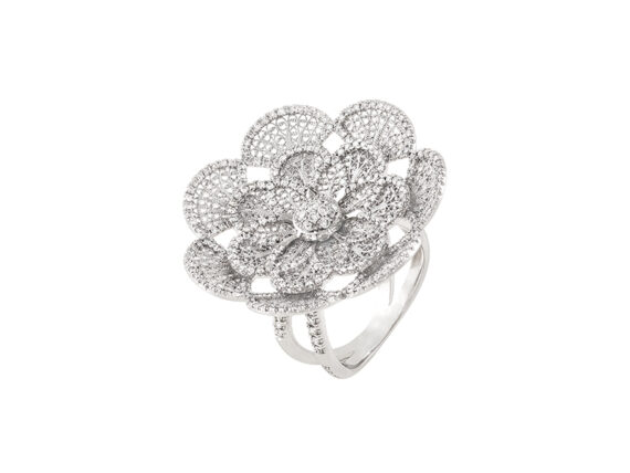 Eleuterio Blossom ring mounted on white gold with 297 diamonds
