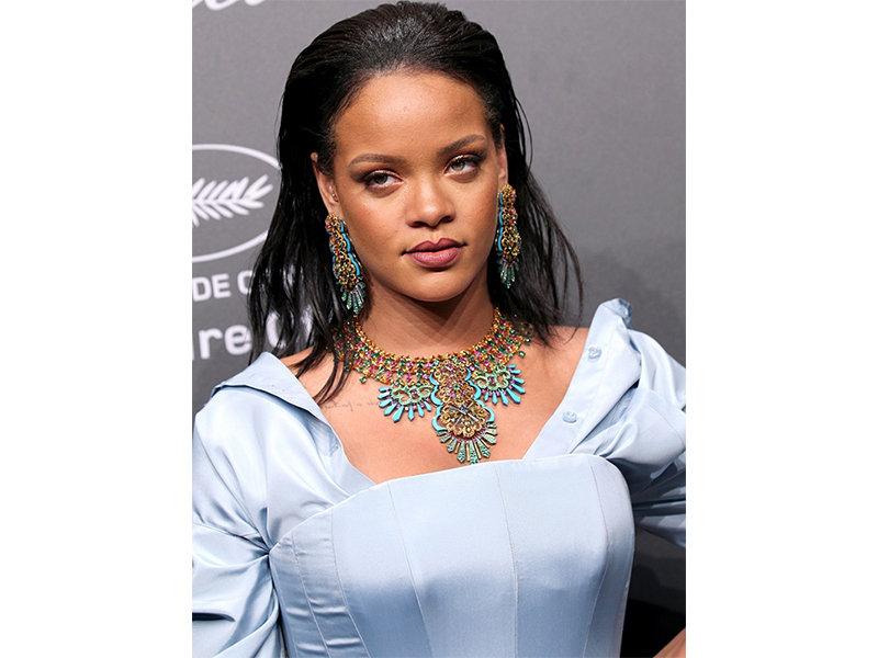 Rihanna hot sale green jewelry