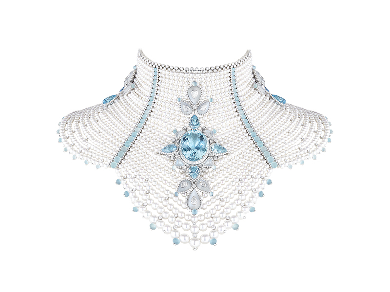 Boucheron Femmes Boréales - Baïkal necklace set with a 78.33 ct Santa Maria oval aquamarine, moonstones and cultured pearls, paved with diamonds and aquamarines, on white gold 