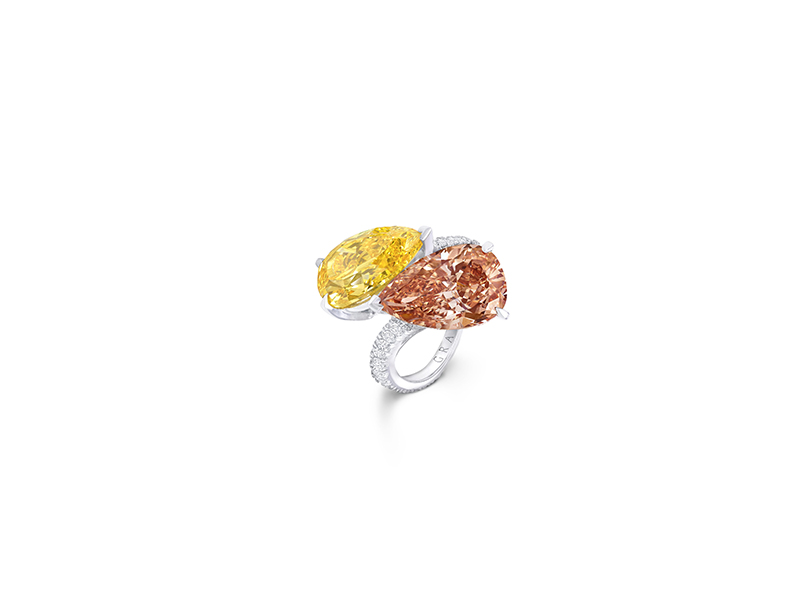 Graff 10.62 carat Fancy Diamond Cross over ring two coloured diamonds