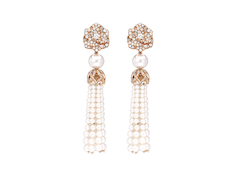 Piaget Piaget rose earrings in rose gold set with brilliant-cut diamond and 2 white akoya pearls and 208 freshwater pearls 41100 €