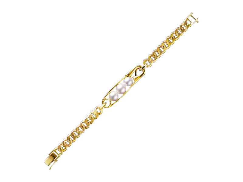 Tasaki Refined rebellion bracelet mounet on yellow gold with akoya pearl