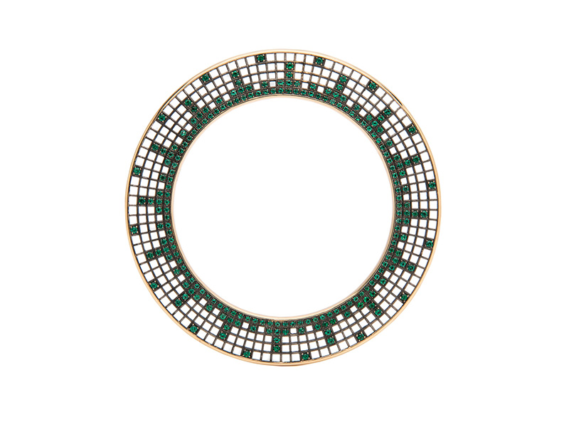 Roule & Co Starburst Halo Bangle - Blackened 18k yellow gold with emeralds