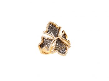 Couture yellow gold filigree diamond ring