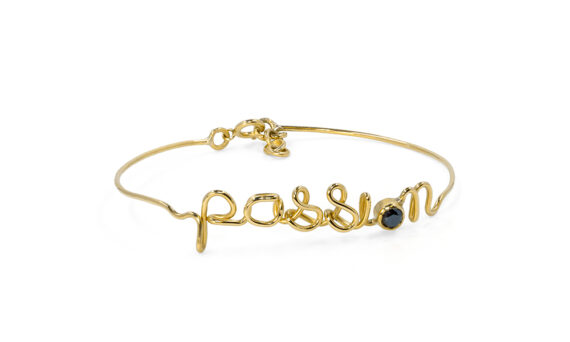 By Elia Passion bracelet mounted on yellow gold with one black diamond