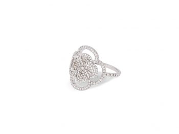Blosssom gold filigree diamond ring