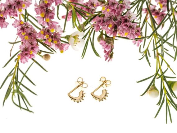 Eli-o Eos Earrings mounted on yellow gold, ~ CHF 640