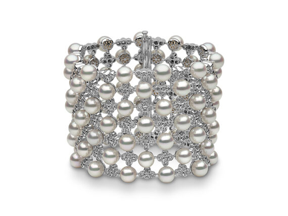 Yoko London Mayfair cuff mounted on white gold with white diamonds and akoya pearls 