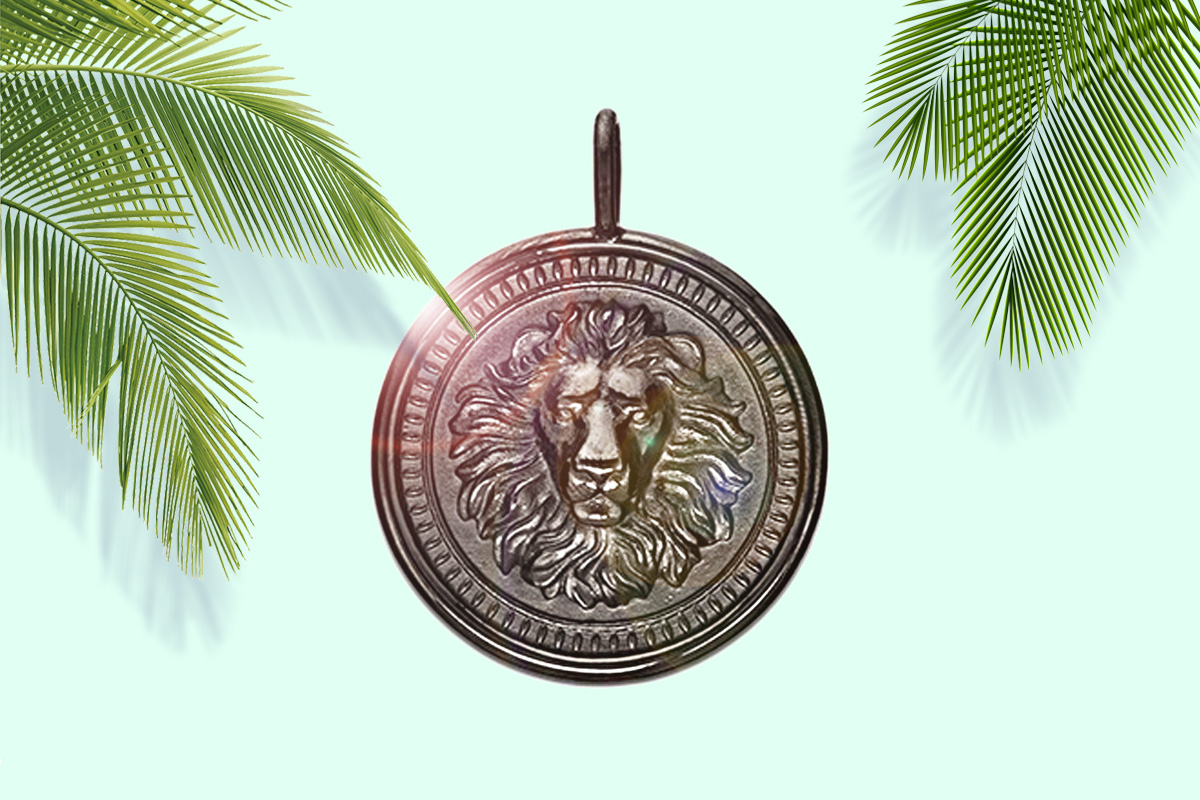 Nana Fink Loewenkind pendant and palm trees
