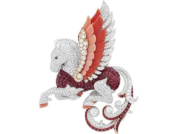 Van Cleef and Arpels Arche de Noé whimsical animals Pégasus clip