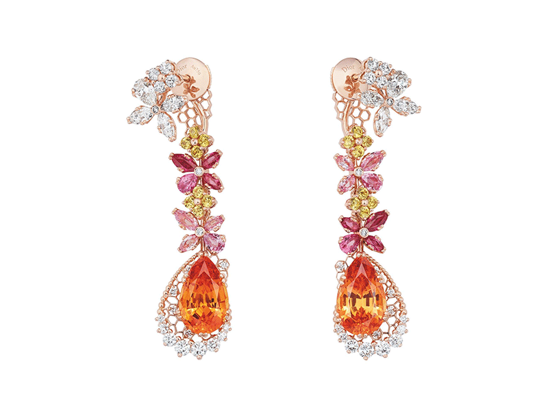 Dior - "Dentelle Popeline Grenant Spessartite" earrings from the Dior Dior Dior collection mounted on rose gold set with diamonds spessartite garnets and pink and yellow sapphires