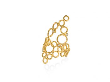 Brokar ring with 4 diamonds