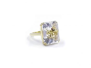 Pulpo rock crystal ring