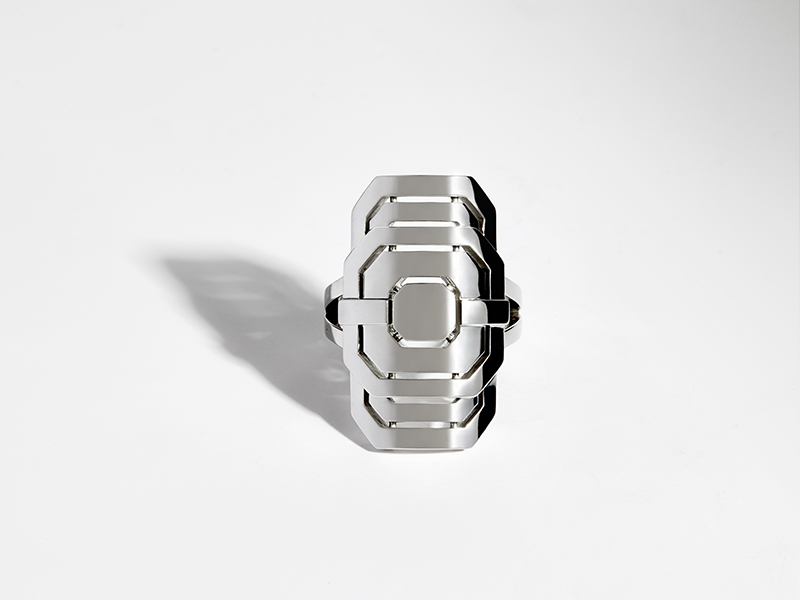 Statement - Myway ring mounted on silver