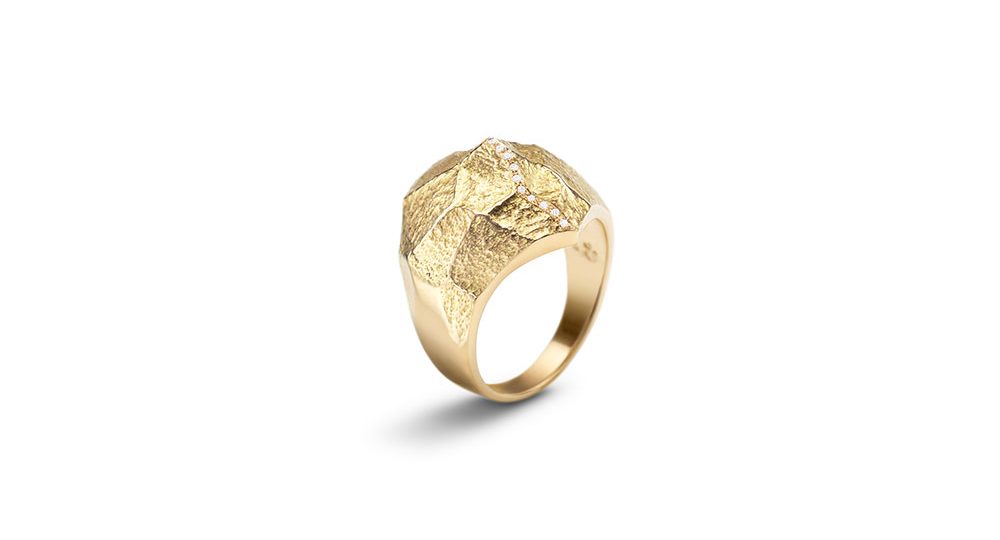 “Altitude” diamond ring