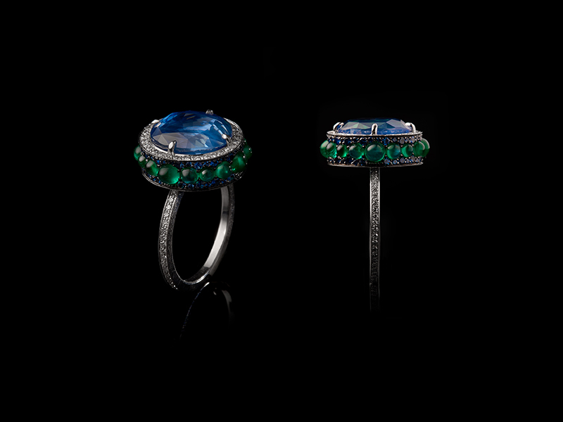 Oselieri-Racine - Art Déco "Lampiao" earrings mounted on blackened gold and set with emeralds, diamonds and natural pearls