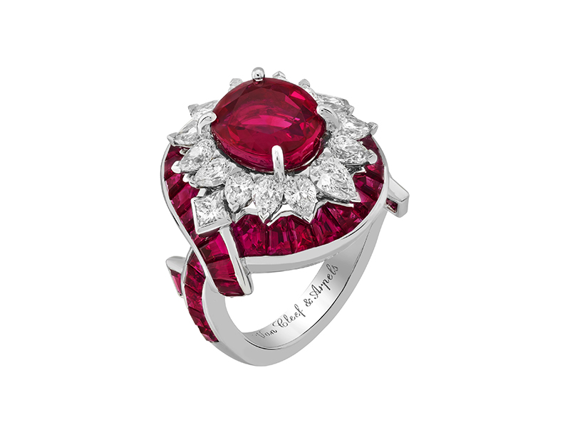 Van Cleef & Arpels - Bague filtre d'amour en or blanc sertie de rubis et de diamants