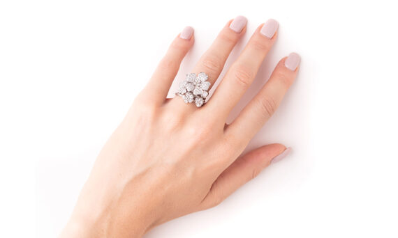 Morphée Joaillerie Paris Cherry Blossom diamond ring