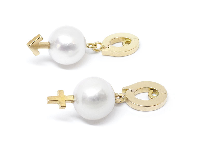 Ilona Orel - Venus & Mars earrings mounted on yellow gold with akoya pearls