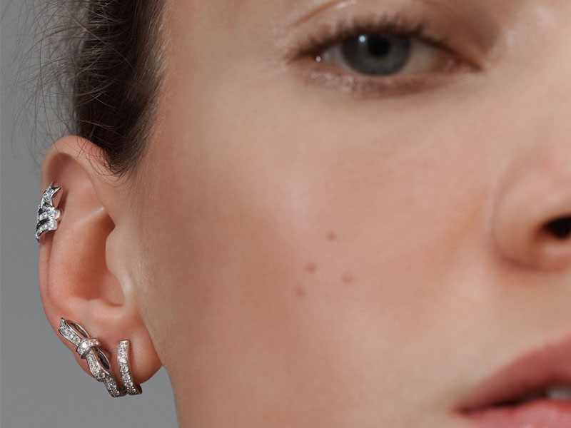 Chanel - Boucles d’oreilles COMÈTE en or et diamants Boucles d’oreilles RUBAN en or et diamants