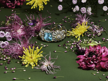 Avec BOTANICA, Tiffany & CO. dévoile une collection de haute joaillerie inspirée des trésors d’archives